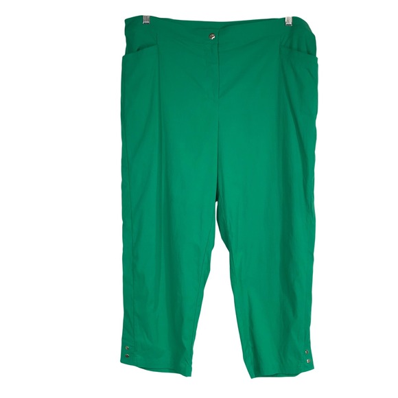 Zenergy by Chico's Pants - Zenergy by Chico's Green Capri Pants Cropped Gingham Detail Women's Size 3